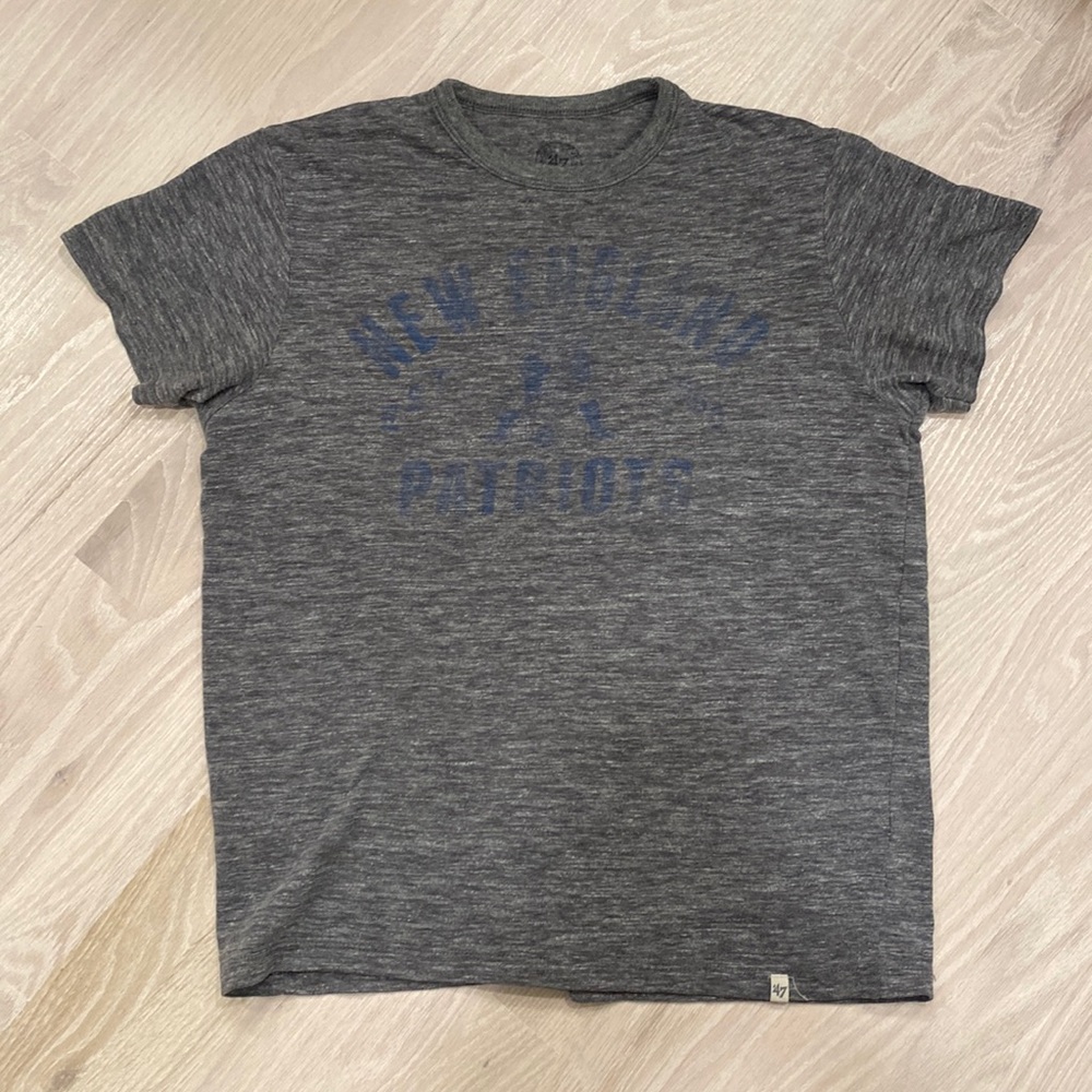 47 Brand New England Patriots Wash Out Mens Tee Small Grey
